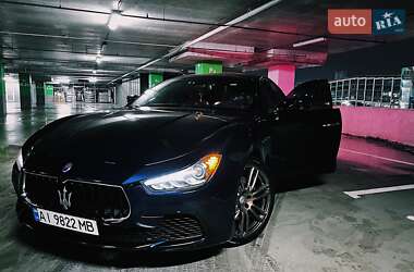 Седан Maserati Ghibli 2015 в 