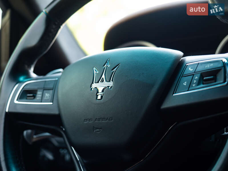 Седан Maserati Ghibli 2014 в Києві