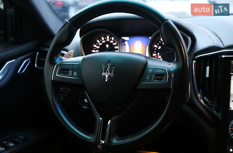Седан Maserati Ghibli 2015 в Києві