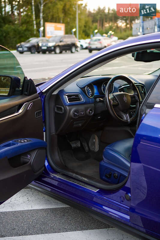 Седан Maserati Ghibli 2014 в Києві