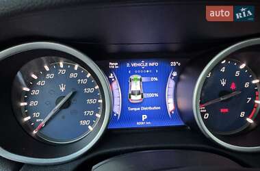 Седан Maserati Ghibli 2014 в 