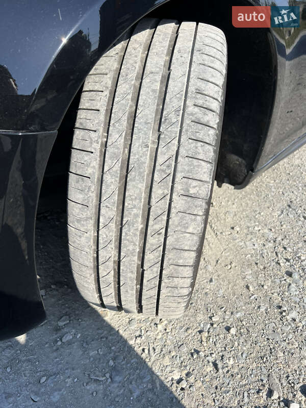 Седан Maserati Ghibli 2016 в Івано-Франківську