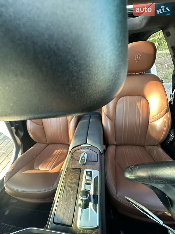 Седан Maserati Ghibli 2013 в Одессе фото 15 Седан Maserati Ghibli 2013 в Одессе