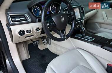 Седан Maserati Ghibli 2014 в 