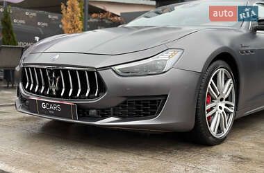 Седан Maserati Ghibli 2018 в 