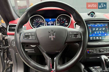 Седан Maserati Ghibli 2018 в 