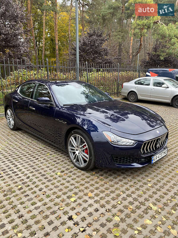 Седан Maserati Ghibli 2016 в Києві