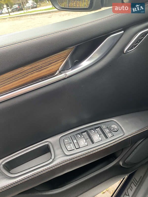 Седан Maserati Ghibli 2016 в Києві