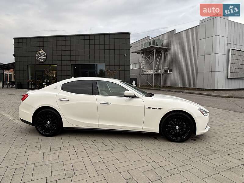 Седан Maserati Ghibli 2014 в Тячеве