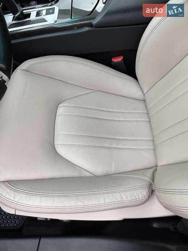 Седан Maserati Ghibli 2014 в Тячеве