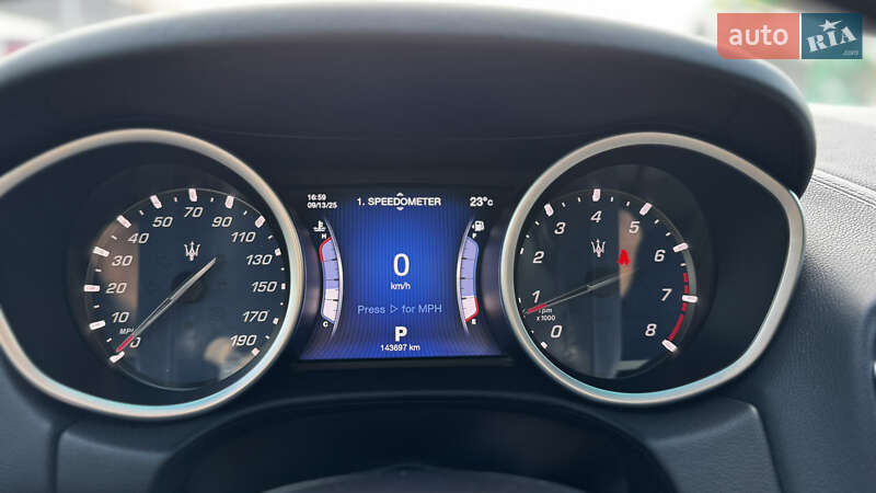 Седан Maserati Ghibli 2015 в Киеве фото 15 Седан Maserati Ghibli 2015 в Киеве