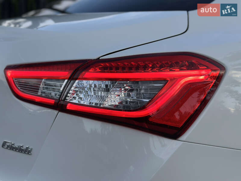Седан Maserati Ghibli 2020 в Киеве фото 24 Седан Maserati Ghibli 2020 в Киеве