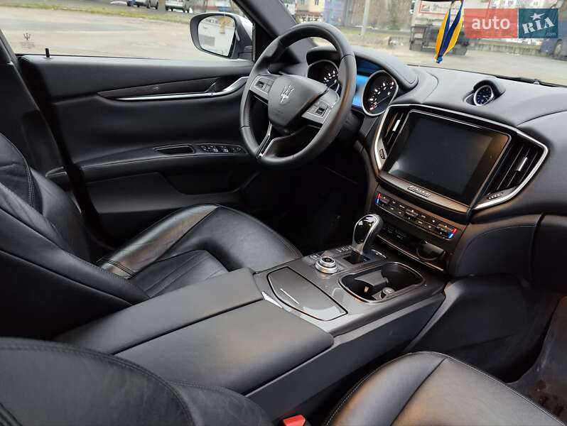 Седан Maserati Ghibli 2017 в Киеве фото 21 Седан Maserati Ghibli 2017 в Киеве