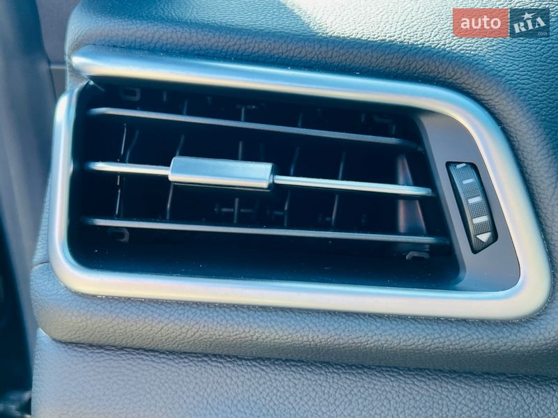 Седан Maserati Ghibli 2014 в Днепре