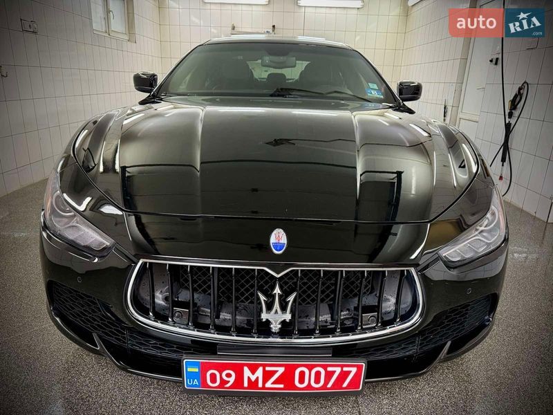Седан Maserati Ghibli 2014 в Івано-Франківську