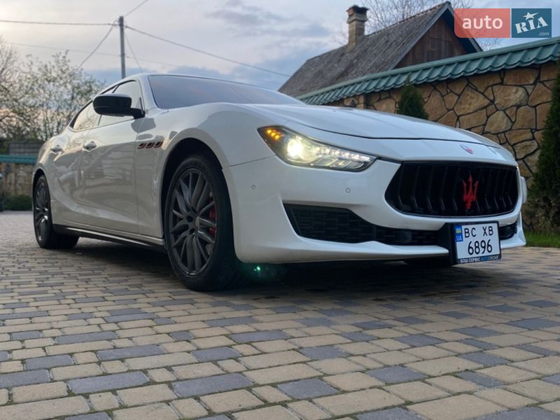 Седан Maserati Ghibli 2016 в Могилів-Подільському