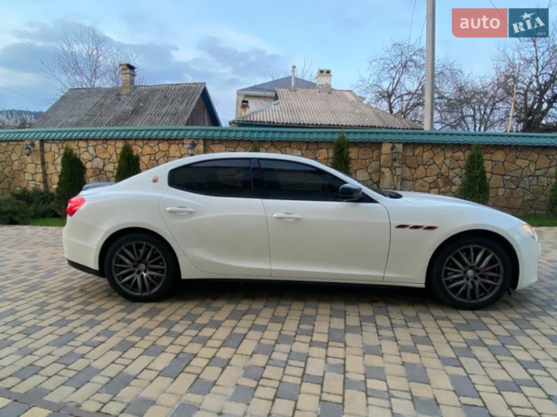 Седан Maserati Ghibli 2016 в Могилів-Подільському