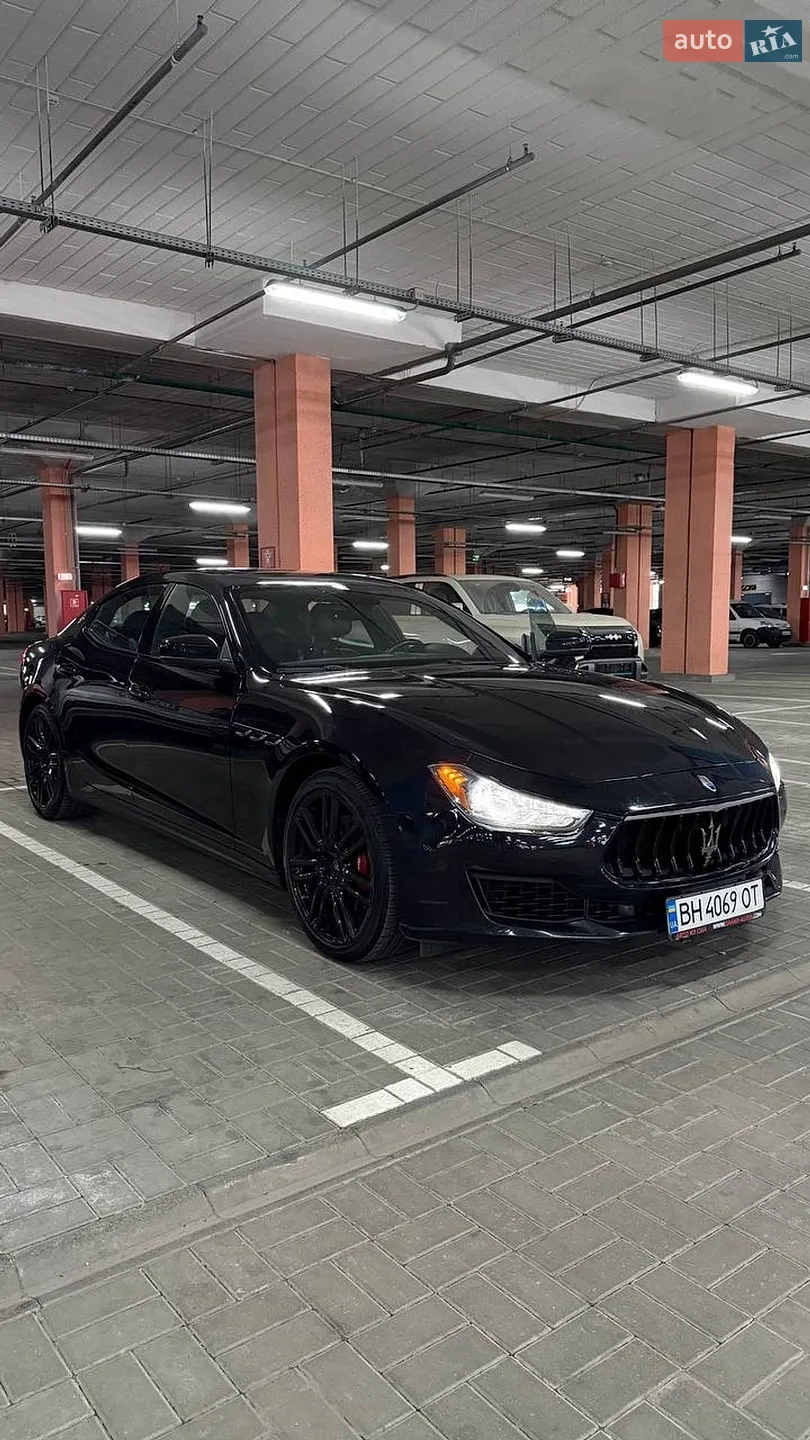 2018 Maserati Ghibli - фото 1