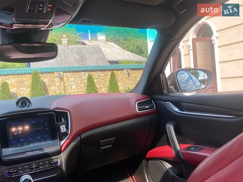 Maserati Ghibli 2016 VIN ZAM57XSA1H1225321 фото оголошення 38 з 91