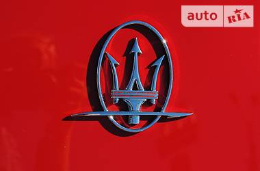 Купе Maserati GranTurismo 2011 в Киеве