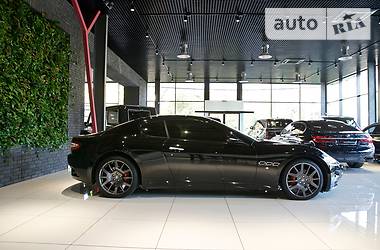 Купе Maserati GranTurismo 2011 в Одесі