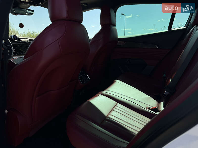 Внедорожник / Кроссовер Maserati Grecale 2023 в Киеве фото 21 Внедорожник / Кроссовер Maserati Grecale 2023 в Киеве