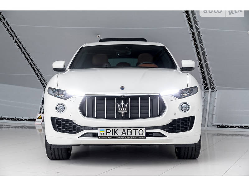 Внедорожник / Кроссовер Maserati Levante 2019 в Киеве