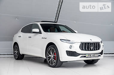 Внедорожник / Кроссовер Maserati Levante 2019 в Киеве