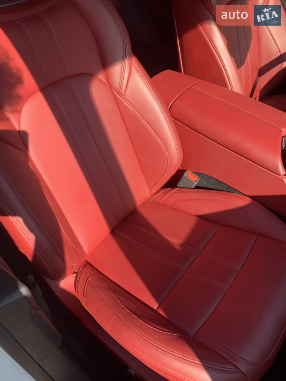 2018 Maserati Levante - мініатюра 11
