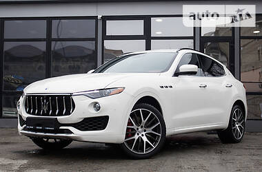 Позашляховик / Кросовер Maserati Levante 2016 в Києві