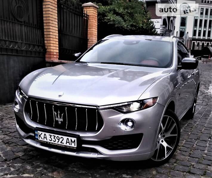 Внедорожник / Кроссовер Maserati Levante 2017 в Киеве