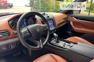 Позашляховик / Кросовер Maserati Levante 2018 в Києві
