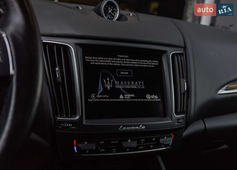 Позашляховик / Кросовер Maserati Levante 2016 в Києві