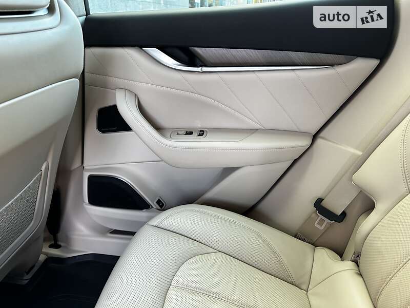 Внедорожник / Кроссовер Maserati Levante 2019 в Харькове фото 23 Внедорожник / Кроссовер Maserati Levante 2019 в Харькове