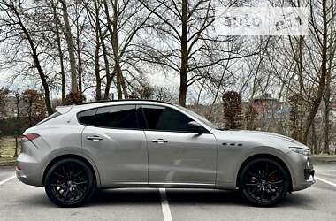 Позашляховик / Кросовер Maserati Levante 2021 в Києві