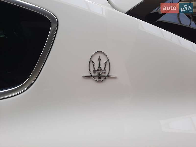 Позашляховик / Кросовер Maserati Levante 2018 в Хмельницькому