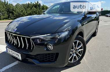 Позашляховик / Кросовер Maserati Levante 2016 в Києві