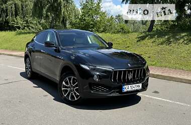 Позашляховик / Кросовер Maserati Levante 2016 в Києві