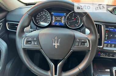 Позашляховик / Кросовер Maserati Levante 2016 в Києві