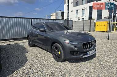 Позашляховик / Кросовер Maserati Levante 2017 в Чернівцях