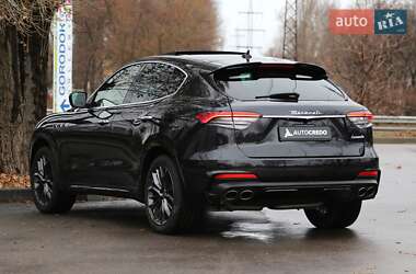 Позашляховик / Кросовер Maserati Levante 2021 в Києві