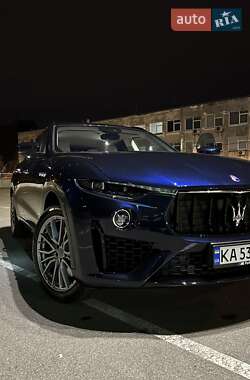 Позашляховик / Кросовер Maserati Levante 2019 в Києві