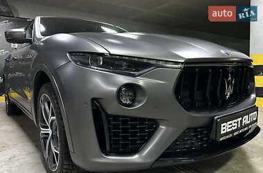 Позашляховик / Кросовер Maserati Levante 2019 в Києві