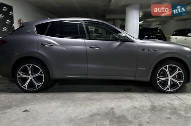 Позашляховик / Кросовер Maserati Levante 2019 в Києві