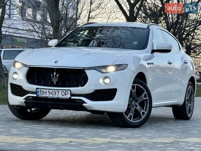 Внедорожник / Кроссовер Maserati Levante 2016 в Одессе