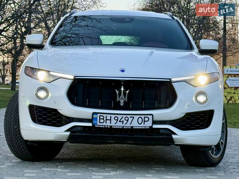 Внедорожник / Кроссовер Maserati Levante 2016 в Одессе