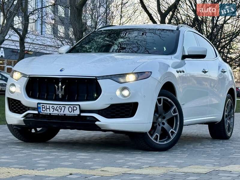 Внедорожник / Кроссовер Maserati Levante 2016 в Одессе