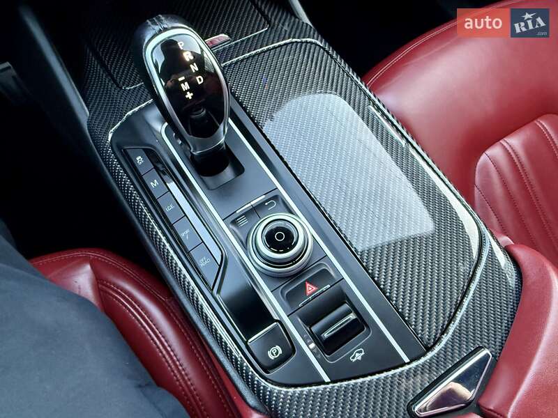 Внедорожник / Кроссовер Maserati Levante 2016 в Одессе