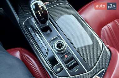 Позашляховик / Кросовер Maserati Levante 2016 в 