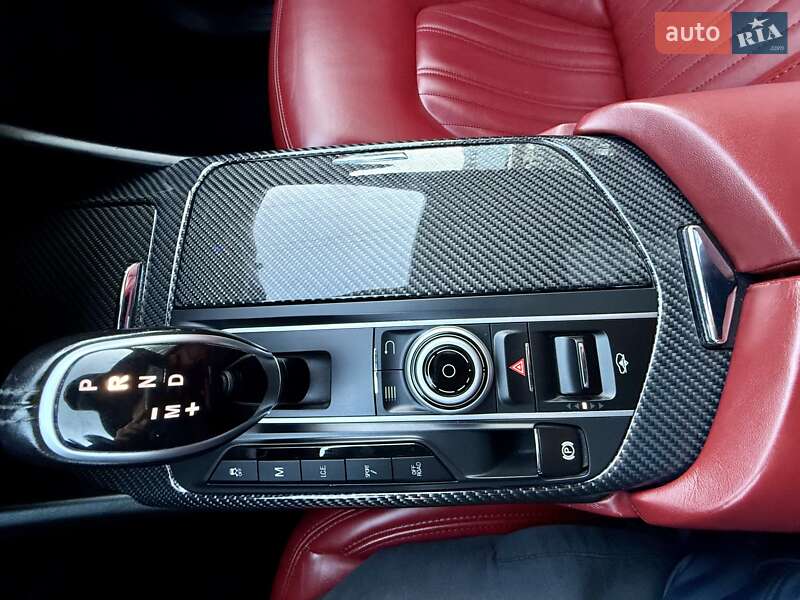 Внедорожник / Кроссовер Maserati Levante 2016 в Одессе